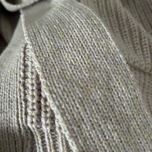 Long belted cardigan sweater - Picture 2 of 2